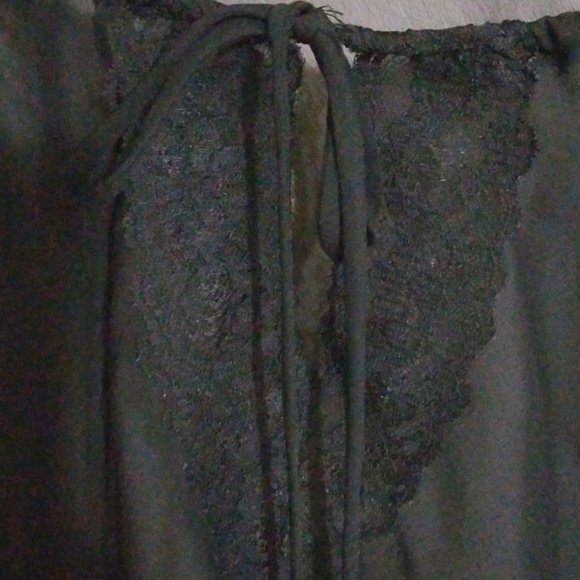 Top - Picture 4 of 6